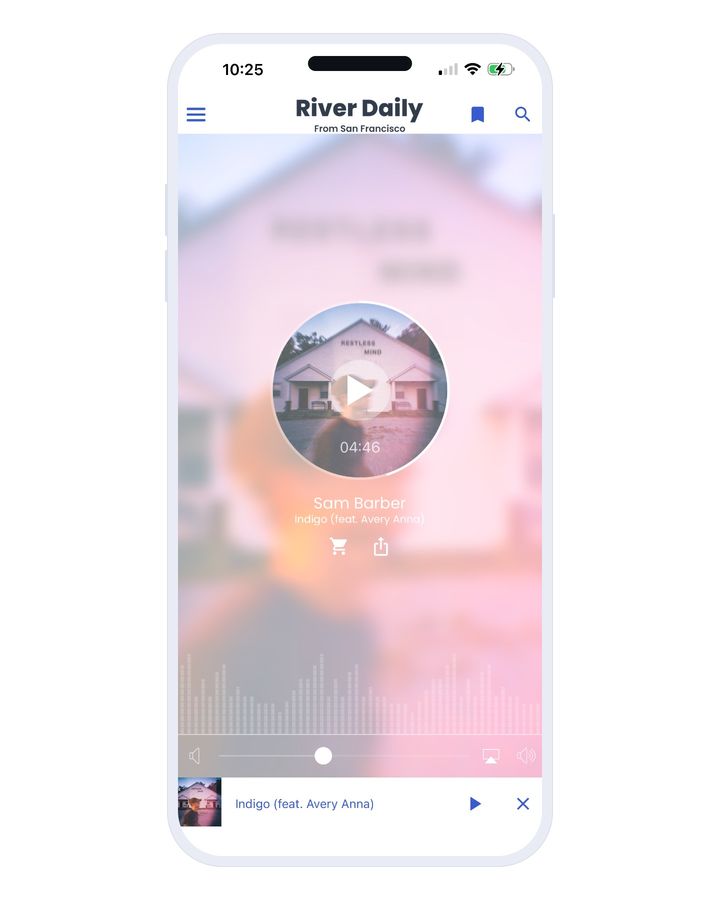 River Daily's live player: circular artwork, play button, elapsed time, then the name of the performer and the title of the track shown by Live+. At the bottom, a persistent mini player recalls what is playing.