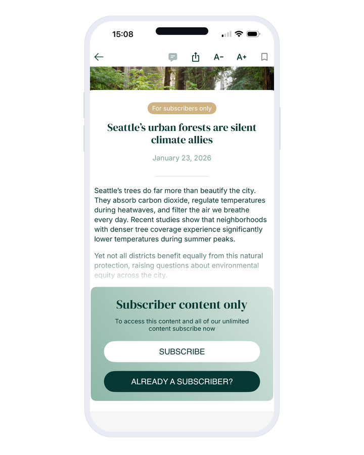 A phone on a white background. An article open in an app: a banner photo, a rounded chip announcing restricted content, then the title and the date. The first paragraph reads normally, the second fades out until it becomes unreadable. Under it, a full-width coloured block carries a title, a line of explanation and two stacked buttons, one to subscribe, the other for those who already have an account.